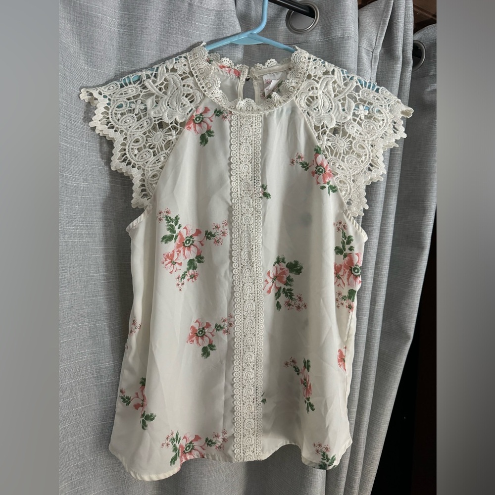 Cute floral top